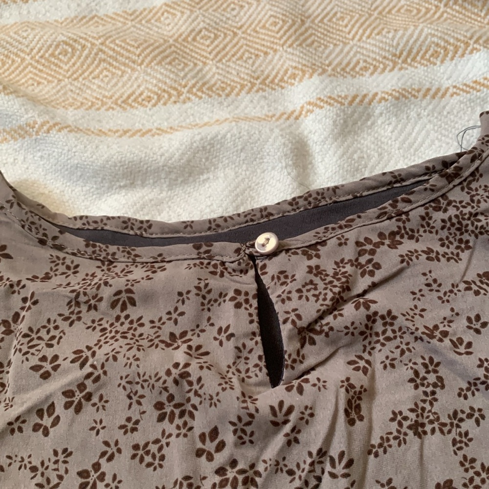 Floral Ruffle Blouse - Brown - Picture 7 of 16